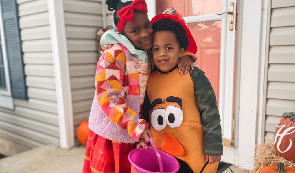 DEUCE AND ANNALISE IN THEIR HALLOWEEN COSTUMES