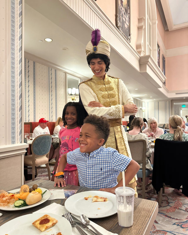 Harrison Kids posing with Aladdin